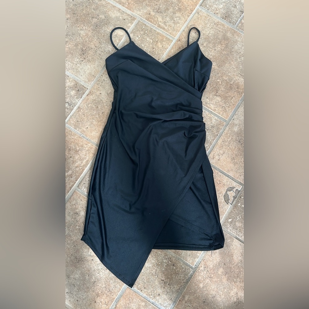 Black medium dress